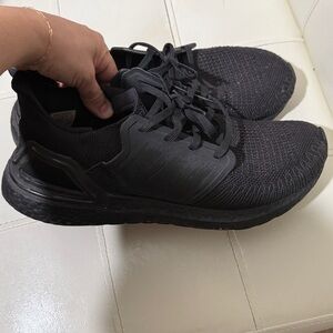 Adidas Men's Black Running Shoes 💜
